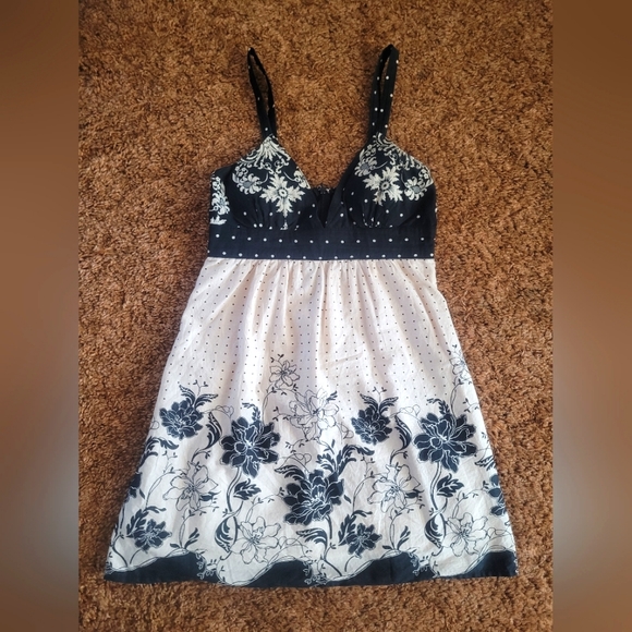 Cutest Summer Dress - Picture 1 of 1